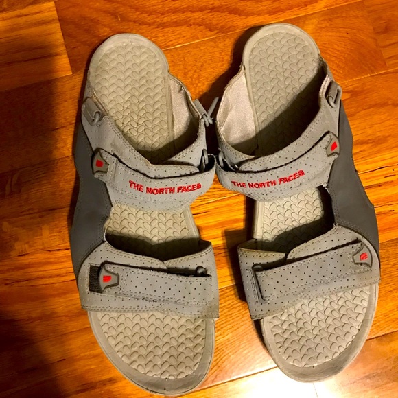 Men’s size 14 slip on sandals. the north face. Pre worn, plenty of tread left. - Picture 1 of 7